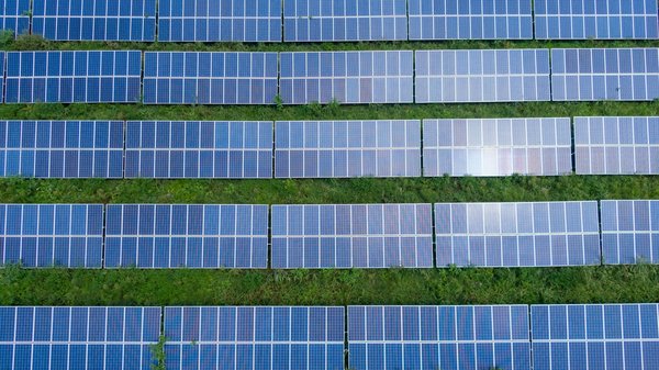 Panneau solaire photovoltaïque : l'avis des clients révélateur